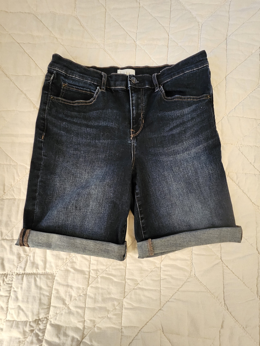 Nicole Miller SOHO High Rise Bermuda Shorts- Size 8
